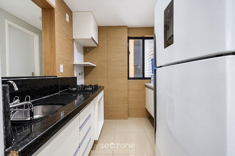 Apto. c/ vista p/ Mar em Cond. c/ Piscina ERE0406