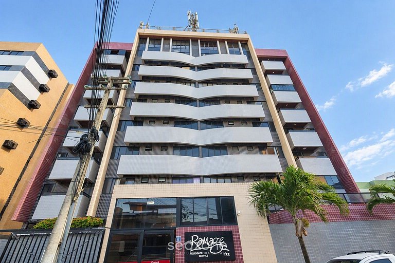 Apto. c/ vista p/ Mar em Cond. c/ Piscina ERE0406