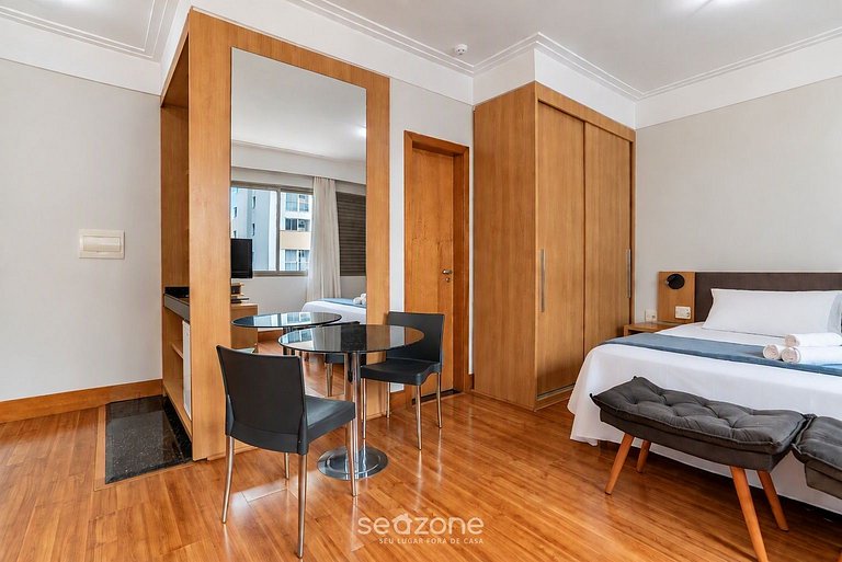 Studio Bem localizado em Cond. c/ Piscina LAH0501