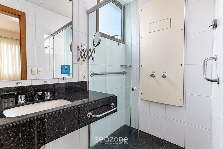 Studio Bien ubicado en Condo. c/ Piscina LAH0501