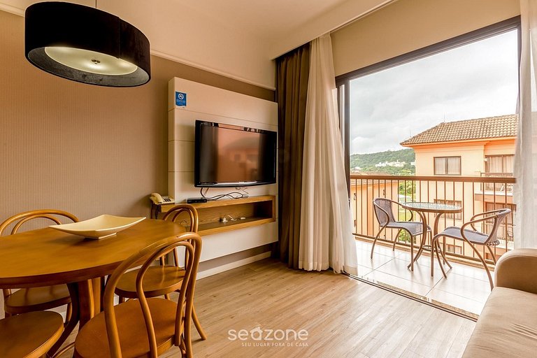 Suíte vista mar e piscina resort em Jurerê JBV462 Seazone