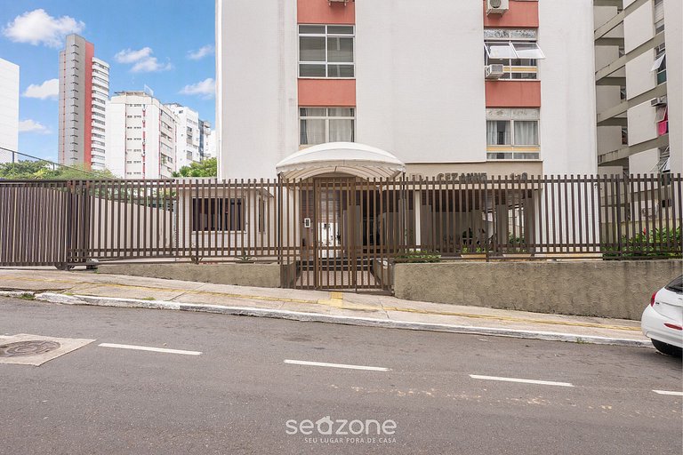 Apartamento c/ Varanda e Churrasq. CEZ0801
