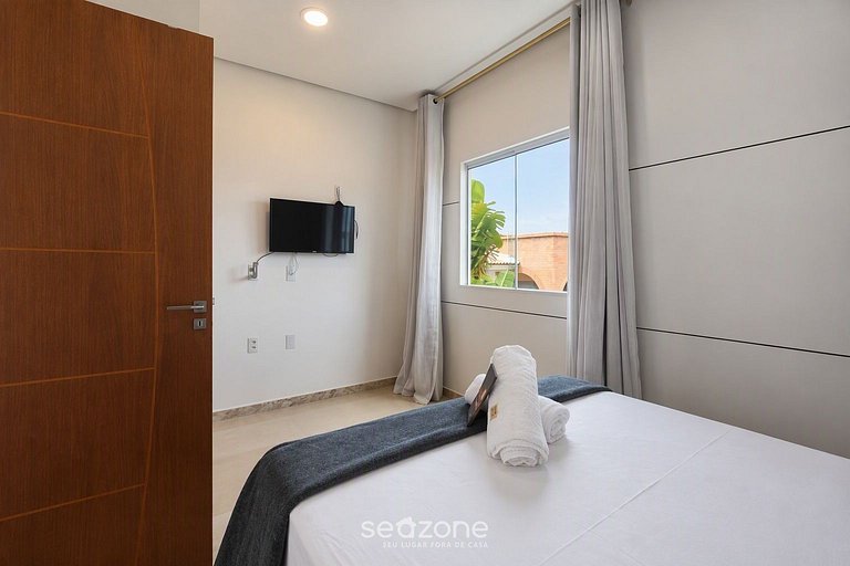 Apto. em Cond. c/ Piscina em Porto Seg. CUE0345