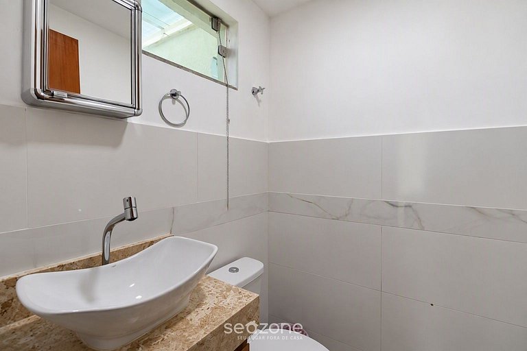 Apto. em Cond. c/ Piscina em Porto Seg. CUE0345