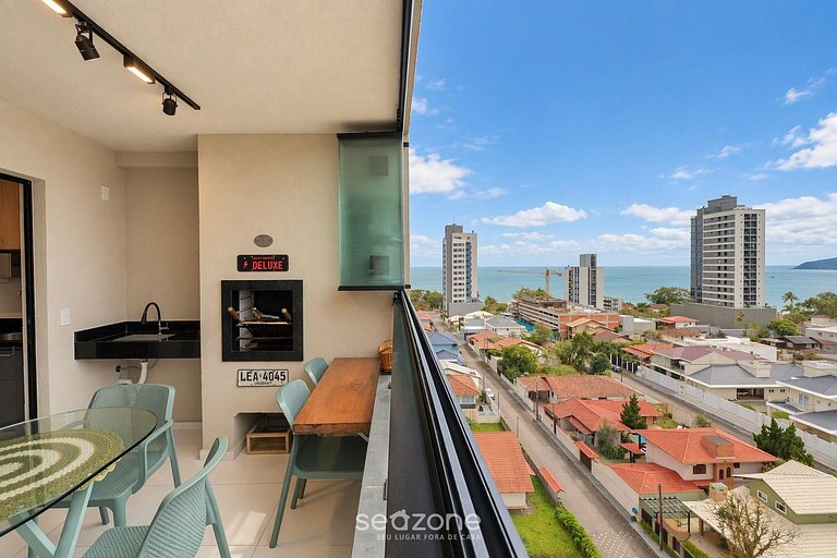 Apto. c/ Vista al Mar en Condo. y Pisc. SKL1004
