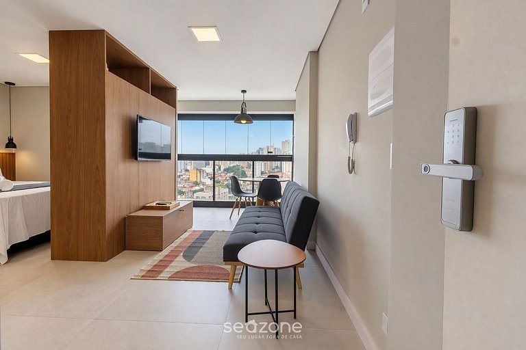 Studio em Cond. c/ Piscina e Vista UPA1805