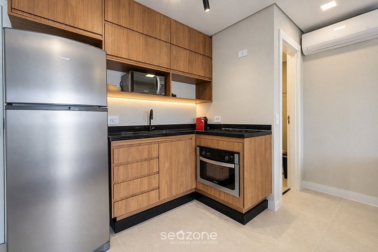 Studio em Cond. c/ Piscina e Vista UPA1805