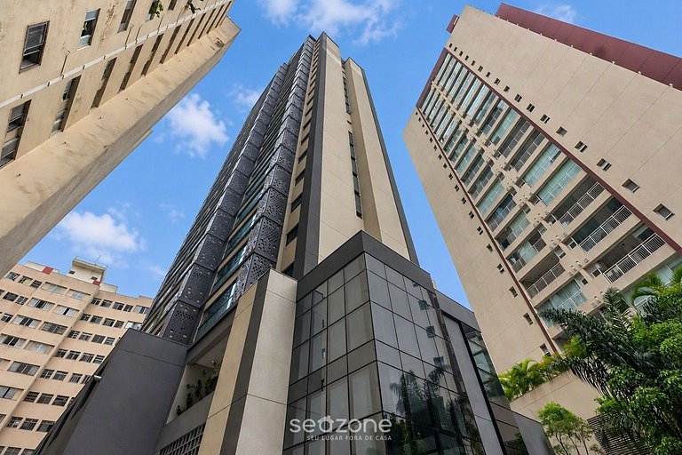 Studio em Cond. c/ Piscina e Vista UPA1805