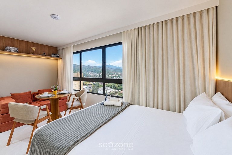 Studio em Cond. c/ Piscina e Vista Cid. PIN0810