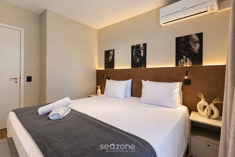 Studio c/ Varanda em Cond. c/ Piscina CLT0303