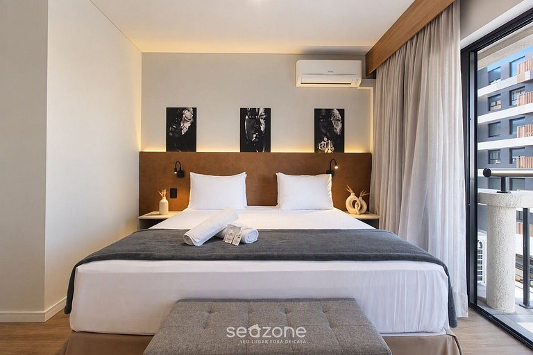 Studio c/ Varanda em Cond. c/ Piscina CLT0303