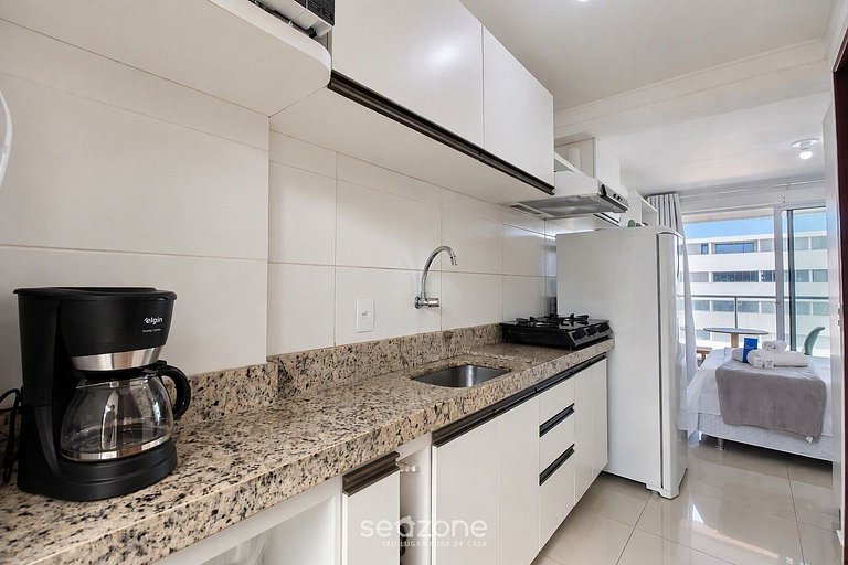 Moderno c/ piscina a 40 m da praia CMZ0616