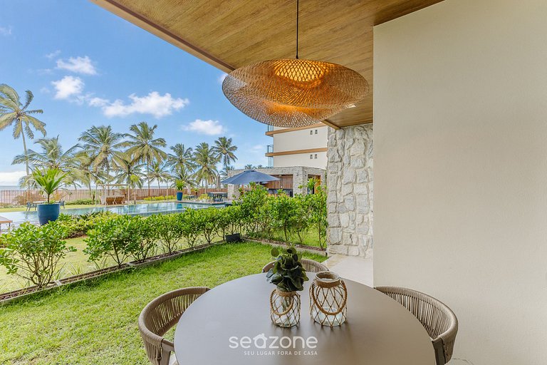 Ap en cond. con piscina y vista al mar PET0008