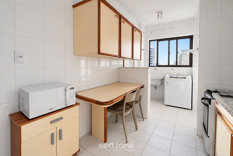 Apto. c/ vista p/ Praia em Cond. LCH1202