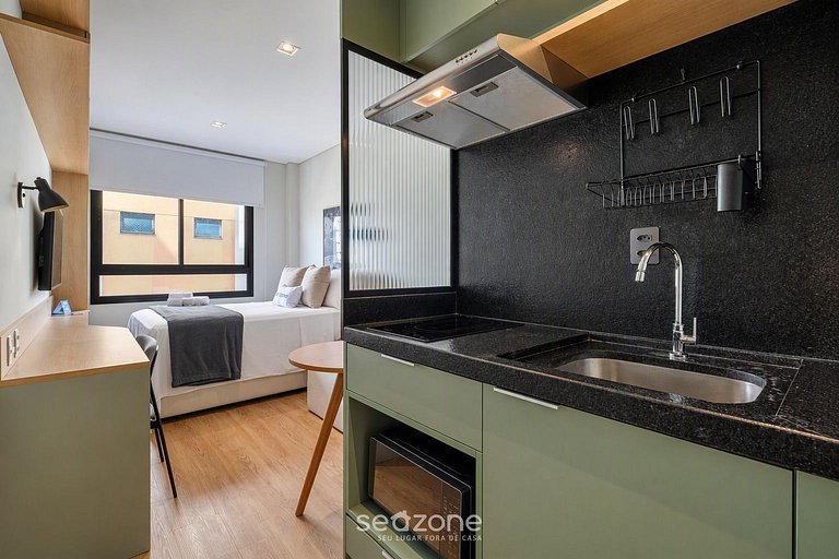 Studio em Cond. c/ Vista p/ Cidade PTI0207
