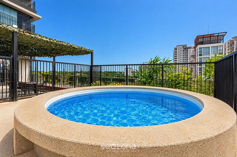 Studio em Cond. c/ Piscina e Vista Cid. COB0708