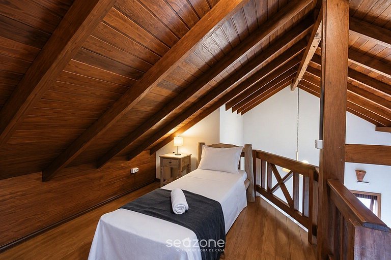 Casa en Condo. c/ parr. priv. PIW0001