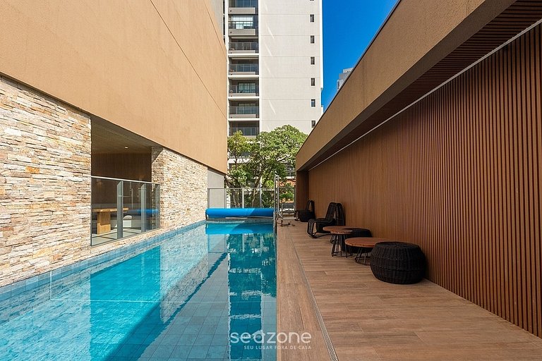 Studio em Cond. c/ Vista p/ Cid. HMR0613