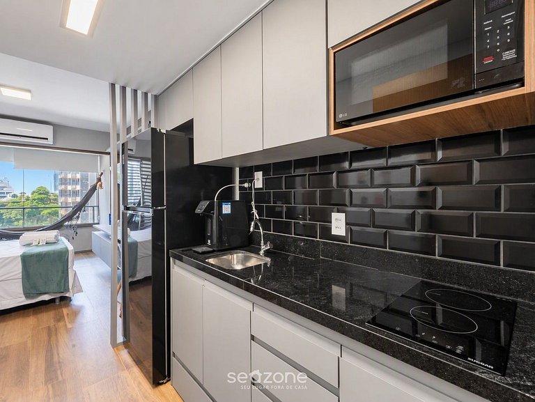 Studio em Cond. c/ Piscina na Barra EUB0704