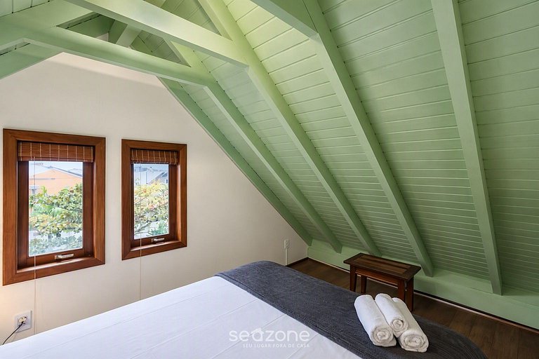 Casa em Cond. c/ churrasq. priv. PIW0004