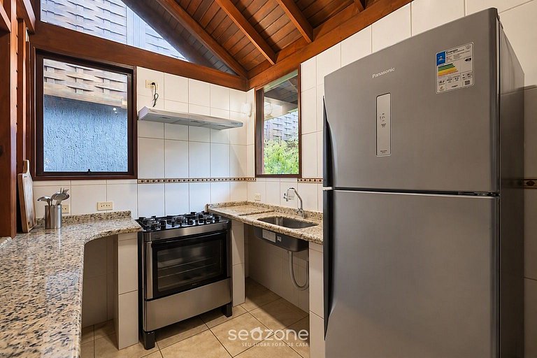 Casa em Cond. c/ churrasq. privativa PIW0005