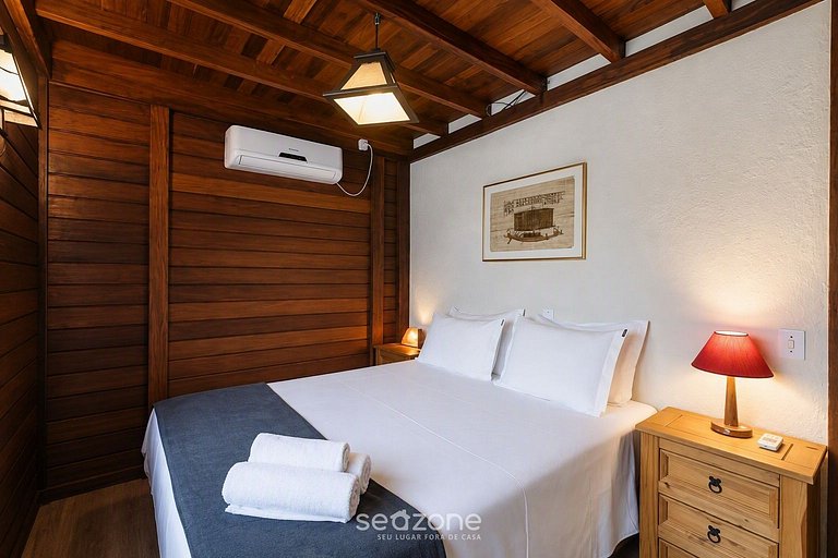 Casa em Cond. c/ churrasq. privativa PIW0005