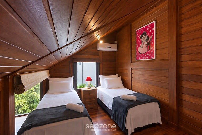 Casa em Cond. c/ churrasq. privativa PIW0005