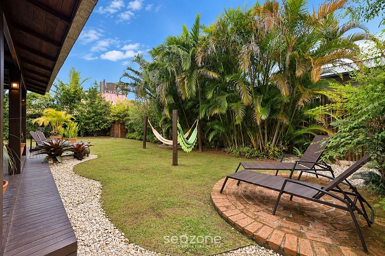 Casa em Cond. c/ churrasq. privativa PIW0005