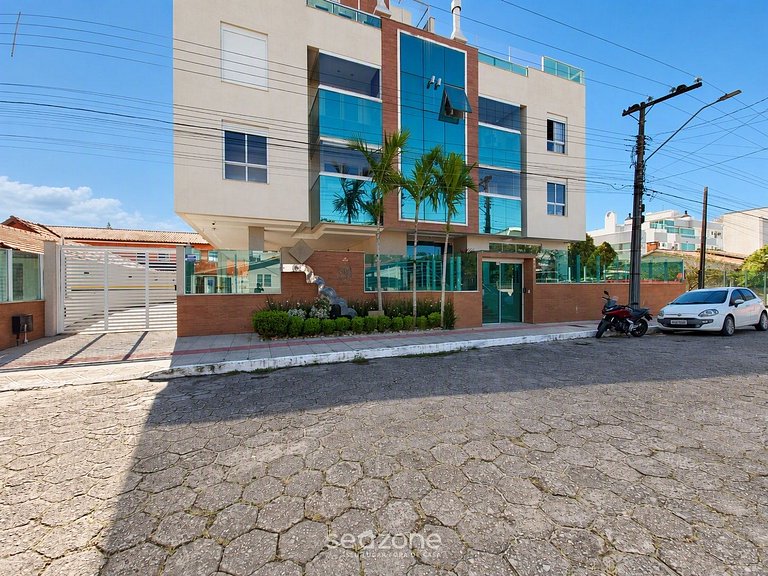 Apto. c/ churrasq. a 930m da Praia RYE0302