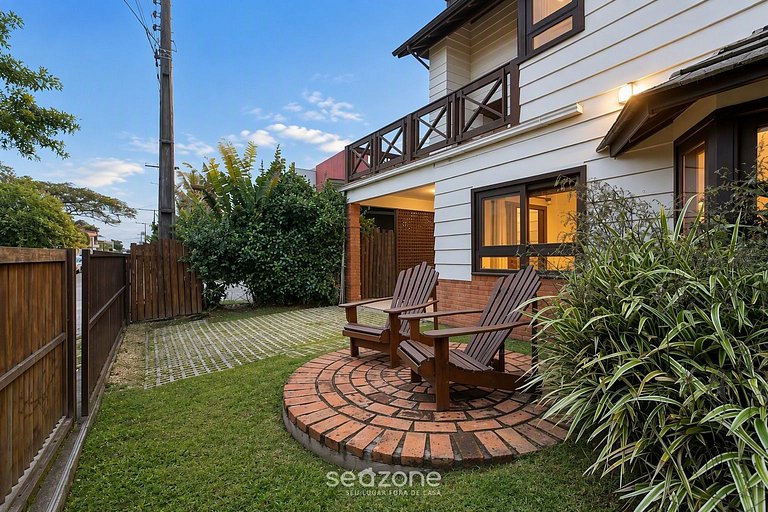Casa em Cond. c/ churrasq. priv. PIW0003
