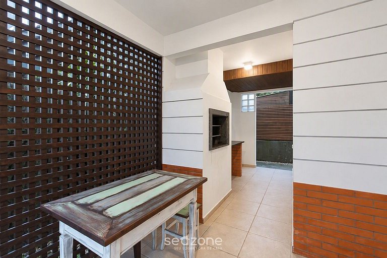 Casa em Cond. c/ churrasq. priv. PIW0003