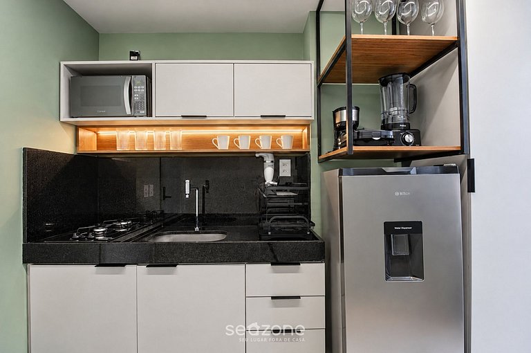 Studio em Cond. c/ Piscina e Garagem VHE0510