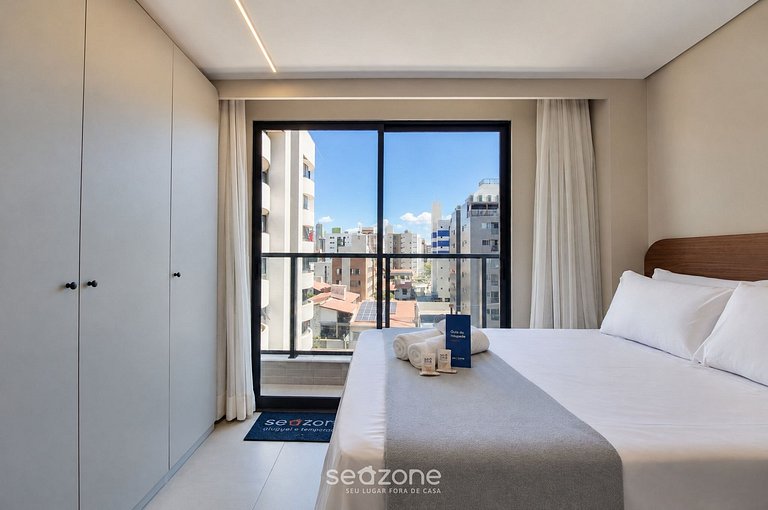 Studio em Cond. c/ Piscina e Garagem VHE0510