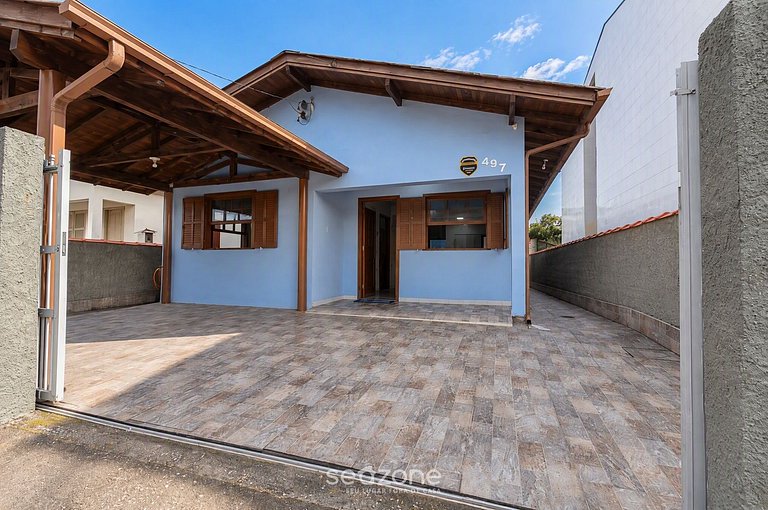 Casa Bem localizada c/ churrasq. TOU0497