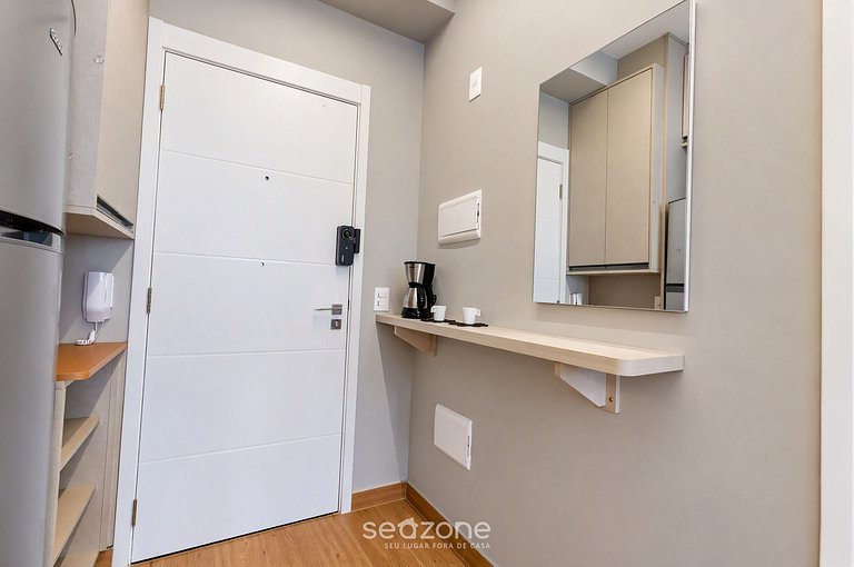 Studio em Cond. c/ Vista Cid. HMR0914