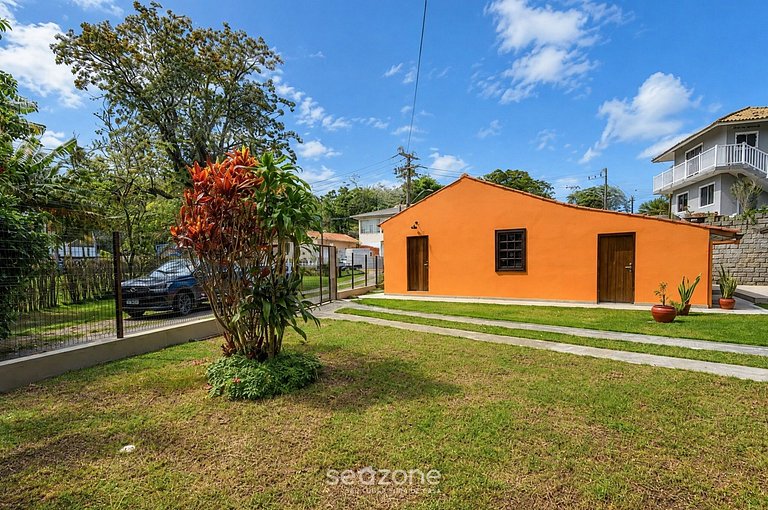 Casa em Cond. a 660m da Praia FTH1440