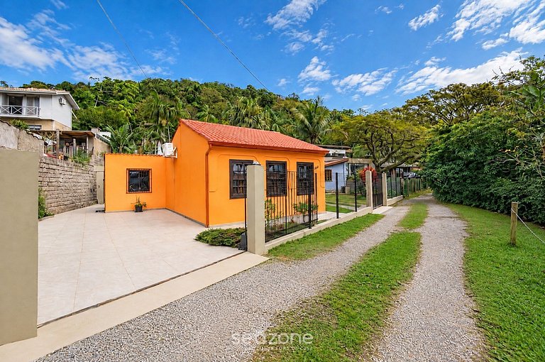 Casa em Cond. a 660m da Praia FTH1440