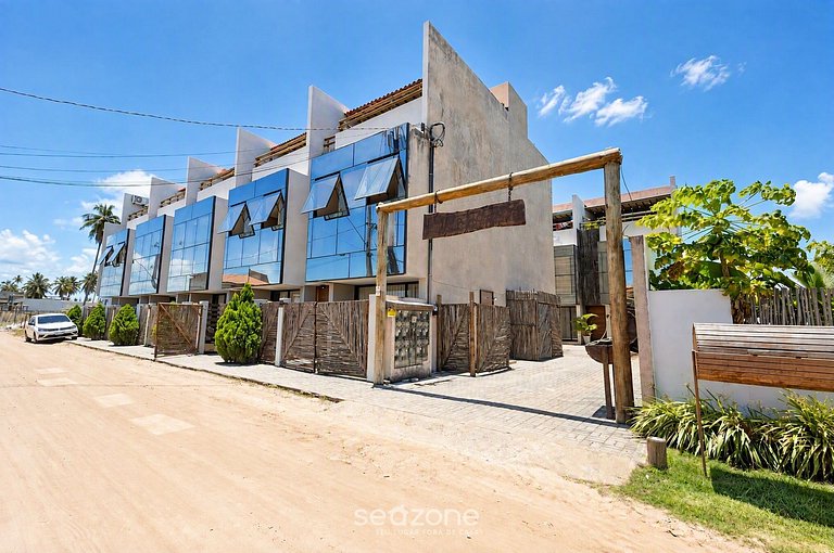 Casa em Cond. c/ Piscina a 480m da Praia PER0017