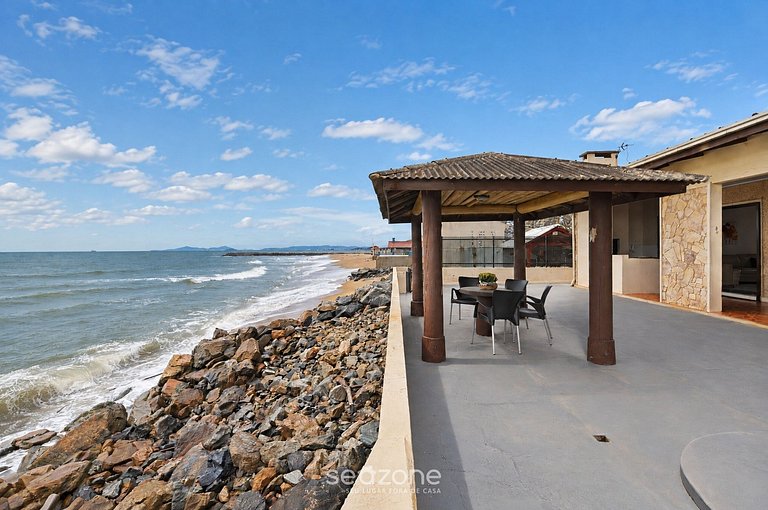 Casa c/ Vista p/ Mar a 620m da Praia APE0290