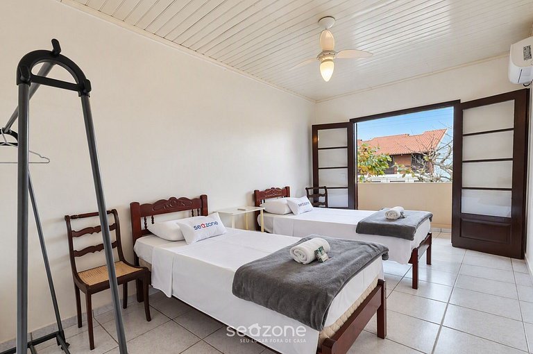 Casa Beira-Mar c/ Terraço e Churrasq. APE0290