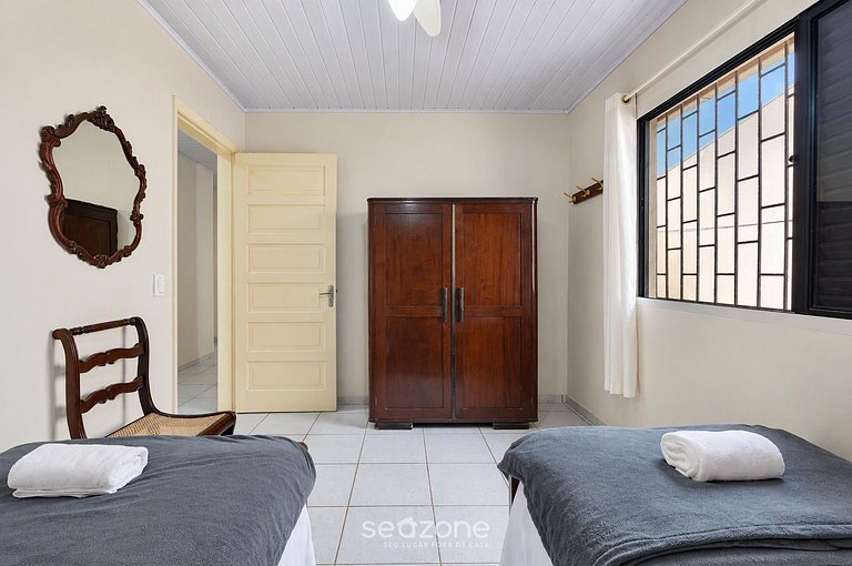 Casa c/ Vista p/ Mar a 620m da Praia APE0290