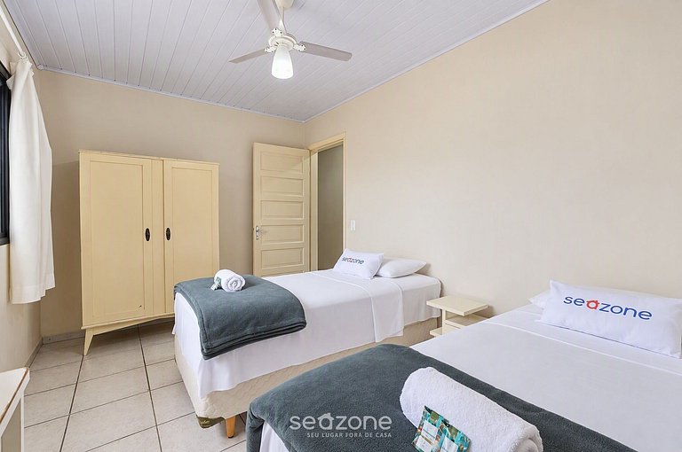 Casa c/ Vista p/ Mar a 620m da Praia APE0290