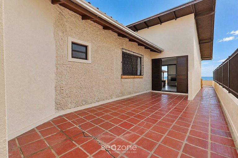 Casa c/ vista al mar a 620m de playa APE0290