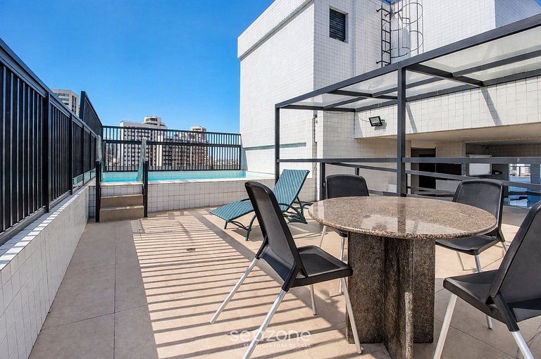 Studio em Cond. c/ Piscina e Garagem GOL0205