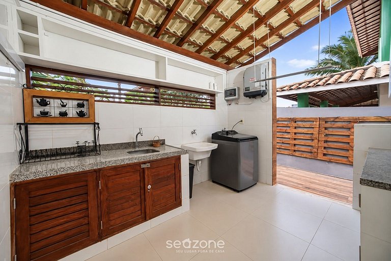 Casa em Cond. c/ Piscina Privativa AJE0002