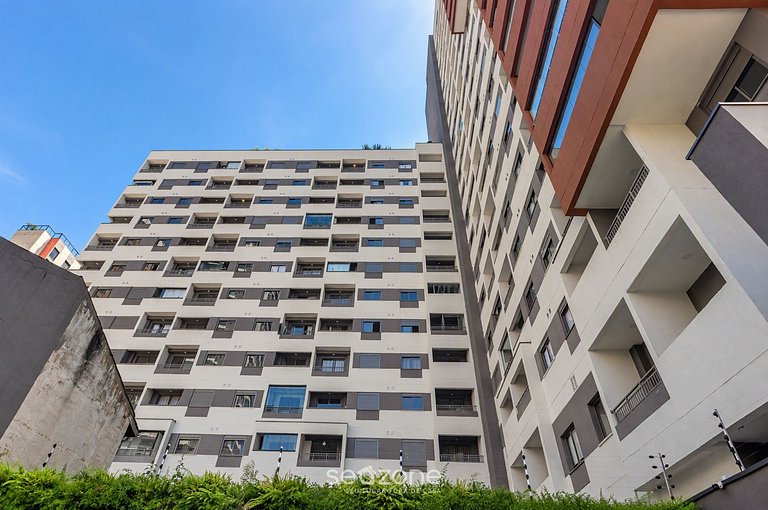 Apto. Bien ubicado en Condo. c/ Piscina NOJ0311