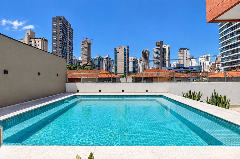 Apto. Bem localizado em Cond. c/ Piscina NOJ0311