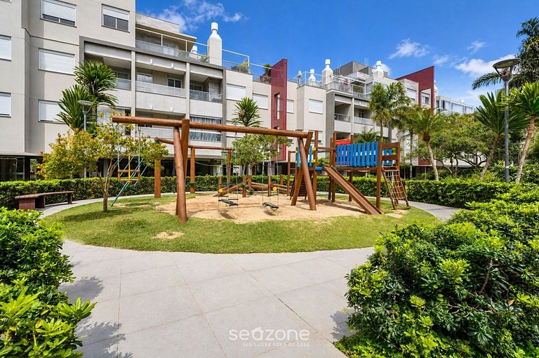 Apto. c/ Balcón en Condo. c/ Piscina RBM0305