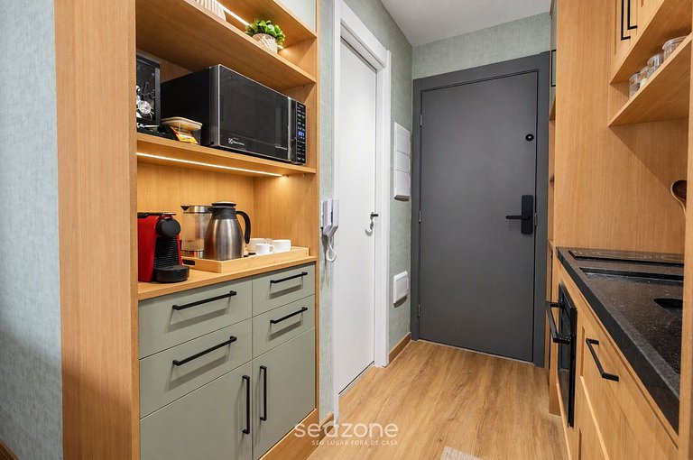 Studio Bem localizado em Cond. c/ Piscina FBG0518
