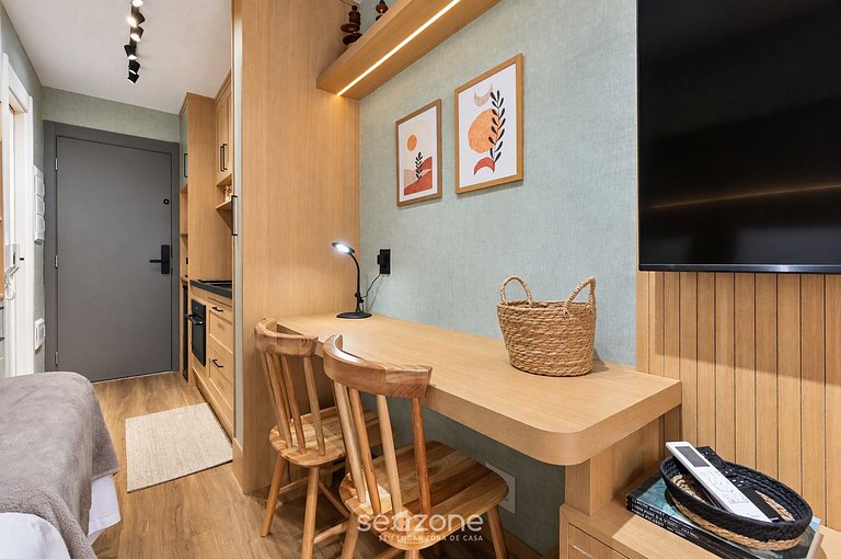 Studio Bem localizado em Cond. c/ Piscina FBG0518